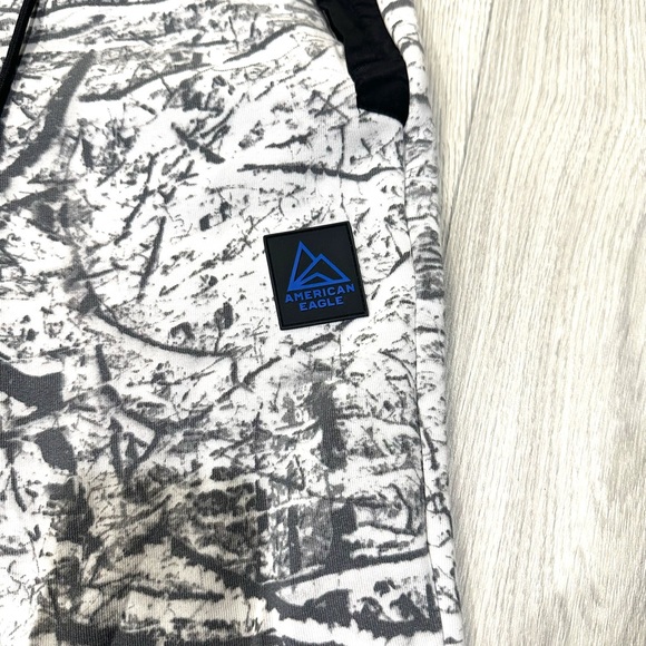American Eagle White Camo Joggers Large Tall - Picture 5 of 8